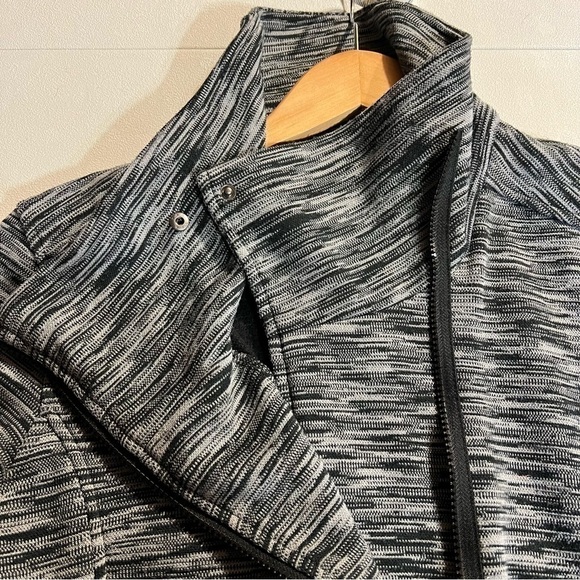 Outdoor Supply Company Jacket, Size Medium - Picture 7 of 11